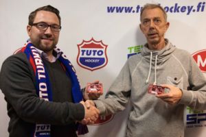 TUTO Hockey lahjoitti Hope ry:lle 200 TUTO-korttia jaettavaksi vähävaraisille perheille.