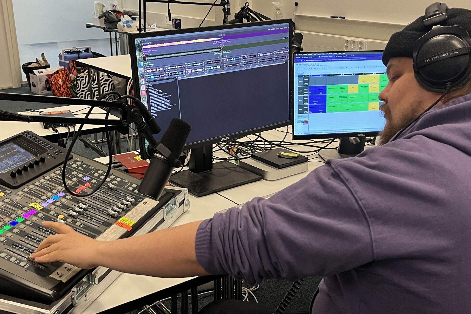 Wappuradion studio sijaitsee yliopiston Agora-rakennuksen kellarissa. Kuva: Viivi Virtanen