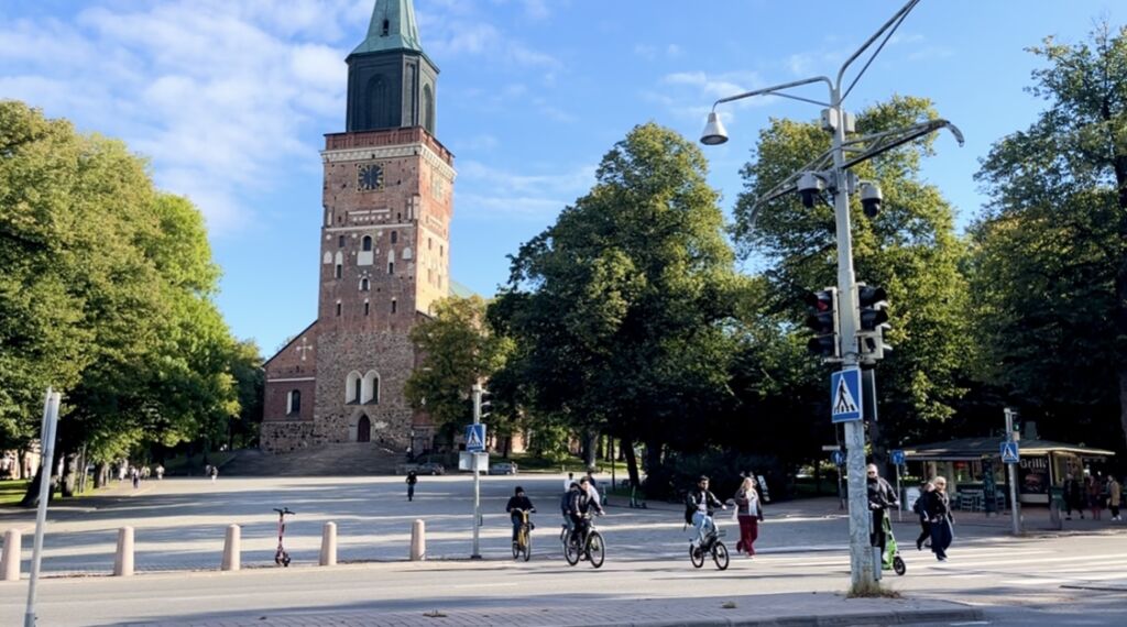 Turun tuomiokirkko on osa kaupungin pitkää historiaa. Kuva: Elina Oksanen