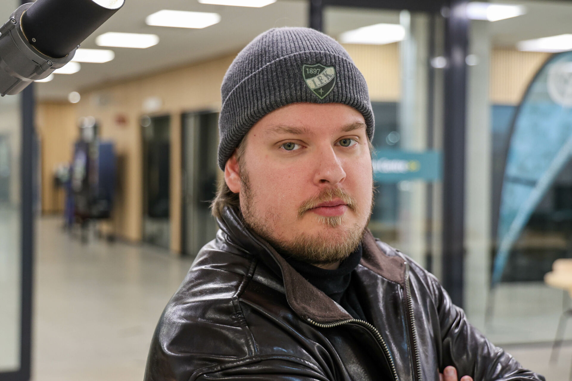 HIFK:n kannattaja Christian Kujala on kannattanut seuraa jo vuodesta 2009. Kuva: Antti Kuokkanen. 