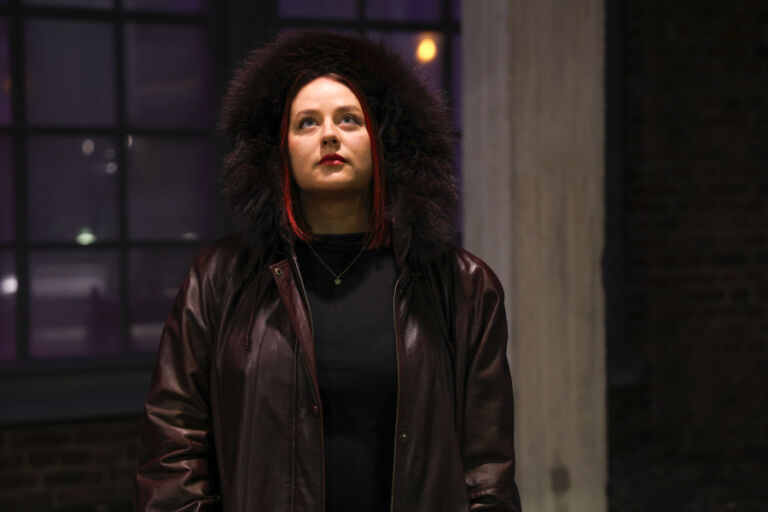 Pop-jazz-laulajaksi valmistuvaa Kaisla Huhdanpäätä huolestuttaa keikkojen huono saatavuus. Kuva: Ilmari Viitasalo