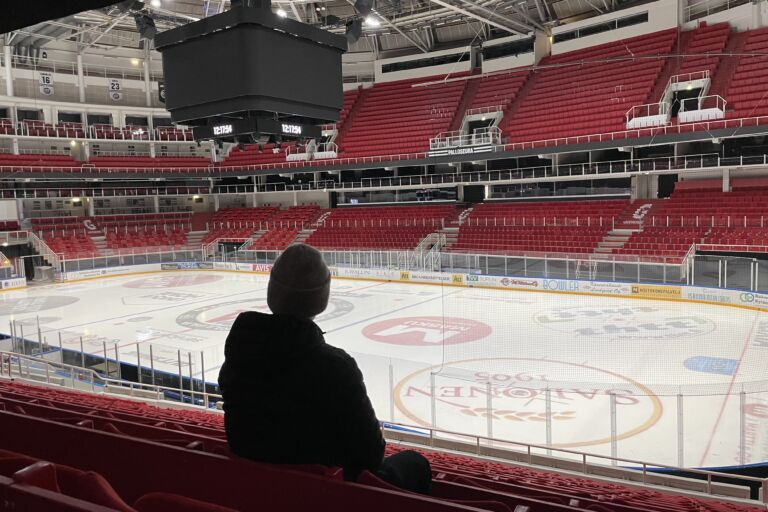 Ville Runola pelasi TPS:sä kausina 2010-2013. Hänen joukkueensa treenasi Gatorade Centerillä. Kuva: Anniina Kankaanpää