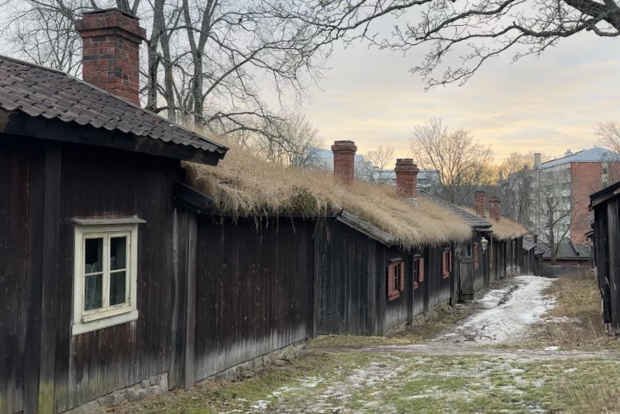 Luostarinmäki on ainoa yhtenäinen puutaloalue, joka säilyi Turun palosta. Kuva: Emmi Partanen