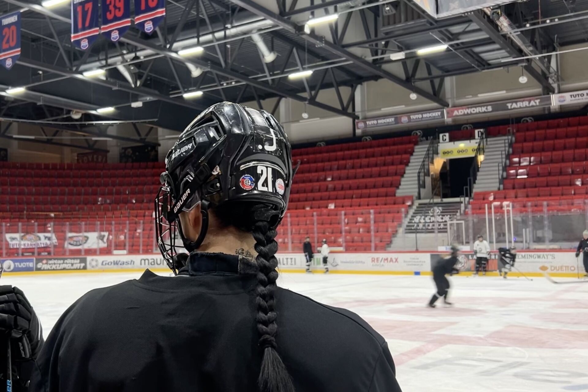 SM-tasoista naisjääkiekkoa on pelattu vuodesta 1982. Kuva: Reeta Kämäräinen