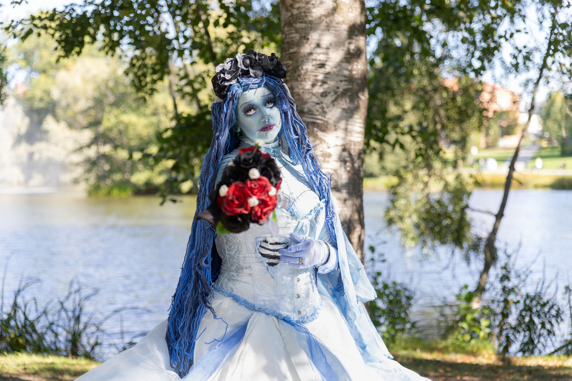 Karoliina Koponen pukeutui muun muassa Corpse Bride -hahmoksi Tampereella järjestetyssä Tracon-tapahtumassa syyskuussa. Kuva: Jasmina Halonen