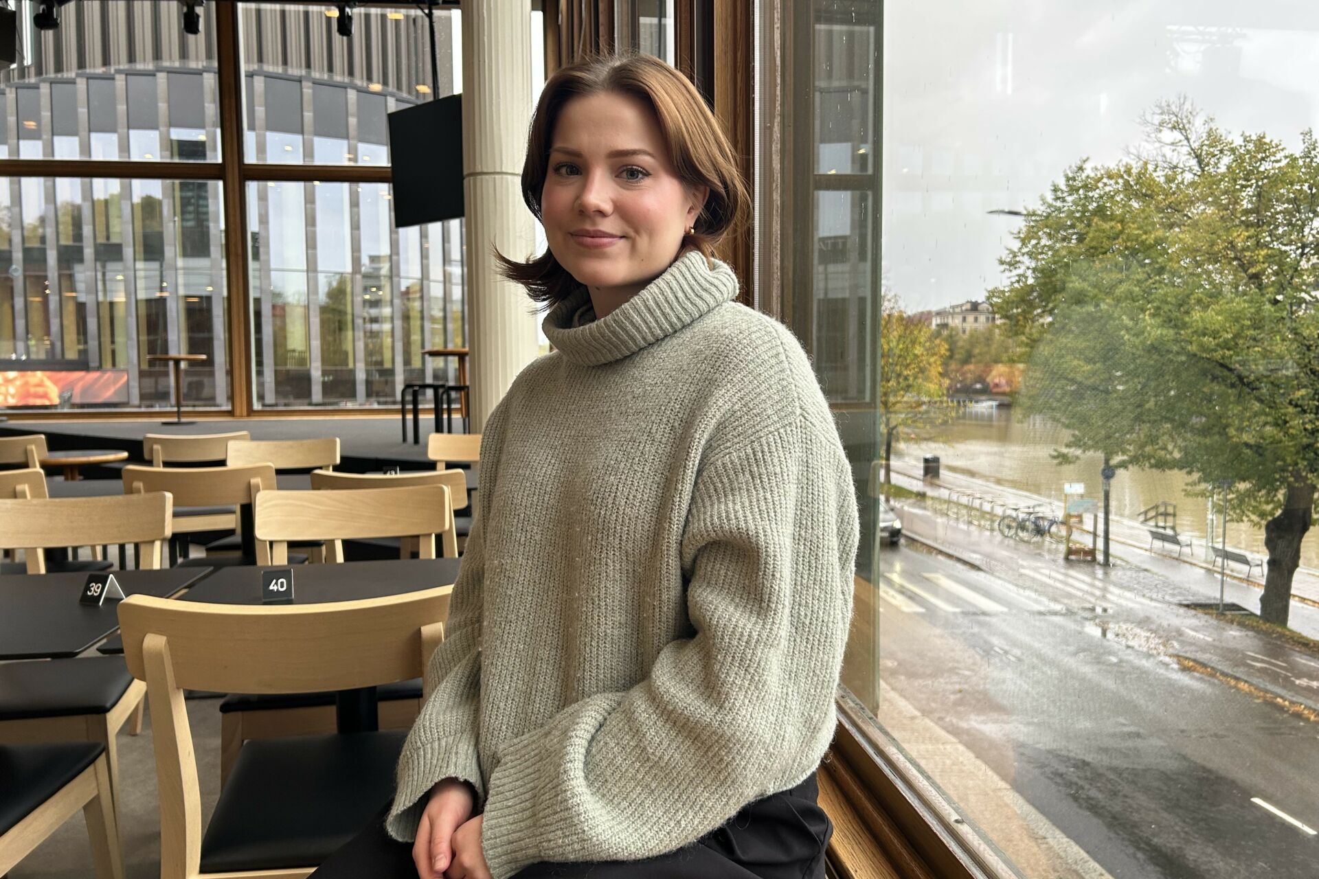 Riikka Riikonen työskentelee tällä hetkellä varanäyttelijänä Turun kaupunginteatterissa Seili-musikaalissa. Kuva: Oona Mäkilä 